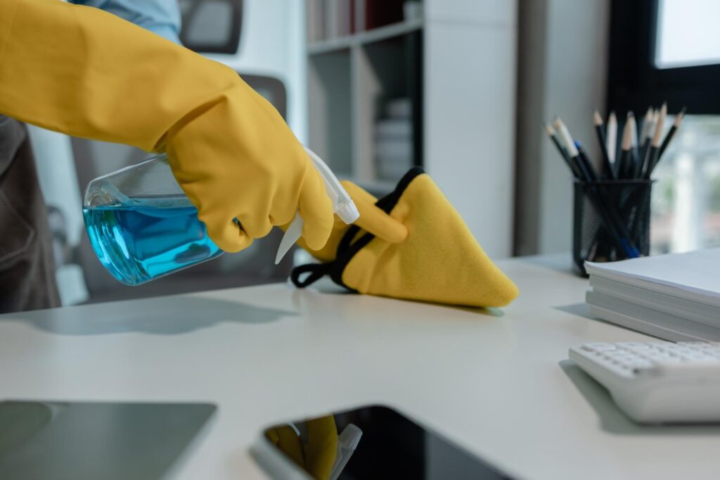office space cleaning - commercial